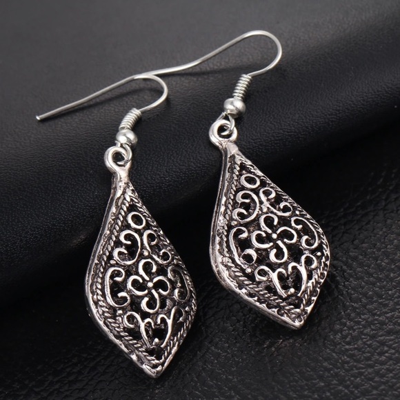 NEW!💎💙💎VINTAGE TEARDROPS! DROP EARRINGS DANGLE! - Picture 7 of 8